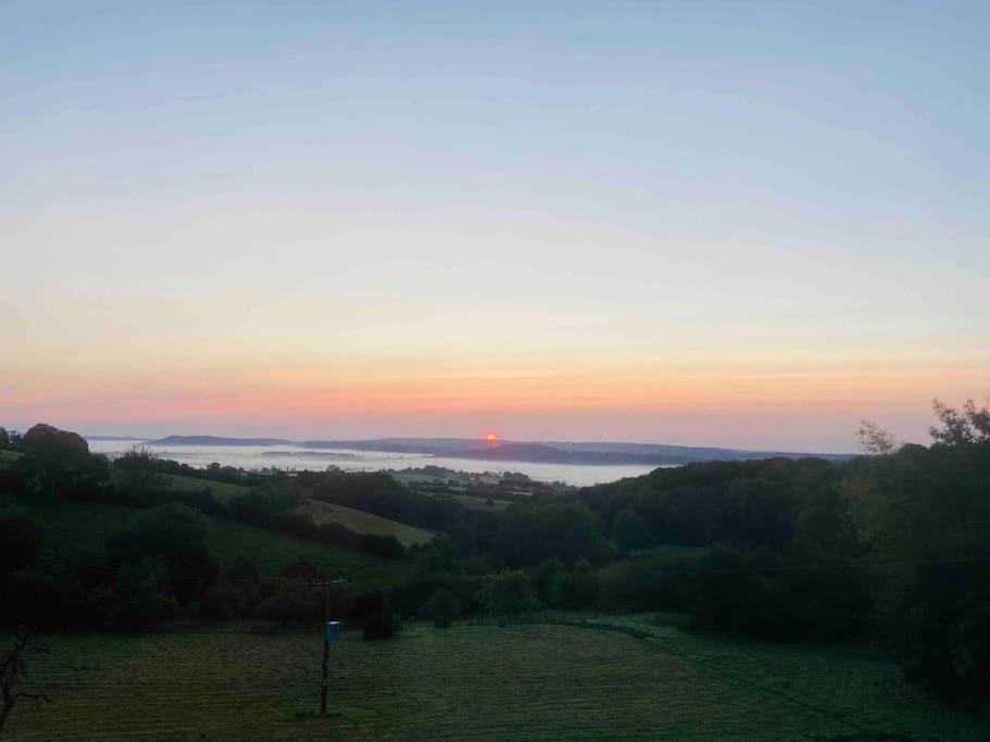 The Mill Stylish Rural Apartment With Beautiful Views Welsh Newton Common Ngoại thất bức ảnh